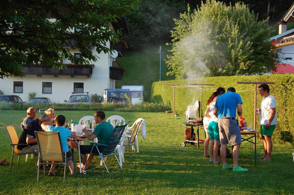 Haus Peter Bed & Breakfast Latschach ober dem Faakersee Luaran gambar